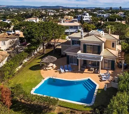 וילה Sleeps 6 Pool Air Con Wifi